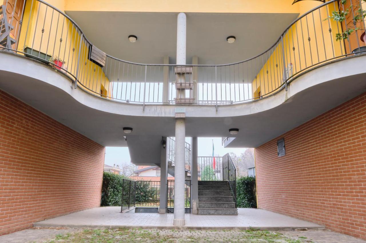 10' From Malpensa Casa Moderna, Netflix & Wi-Fi Apartamento Casorate Sempione Exterior foto