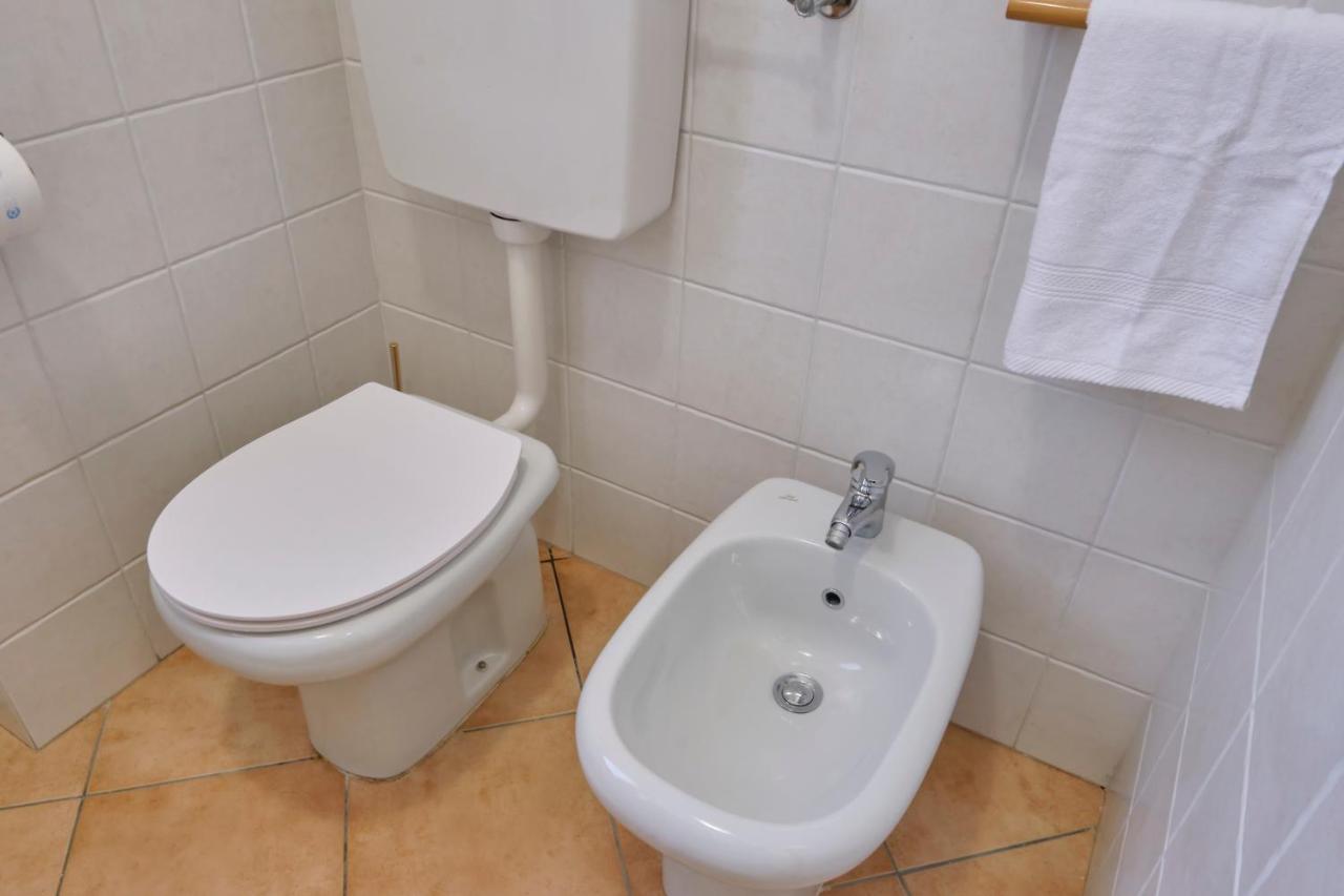 10' From Malpensa Casa Moderna, Netflix & Wi-Fi Apartamento Casorate Sempione Exterior foto